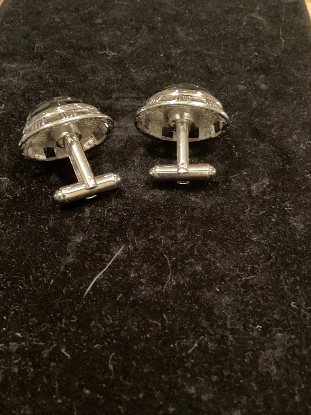 N/A pair cuff